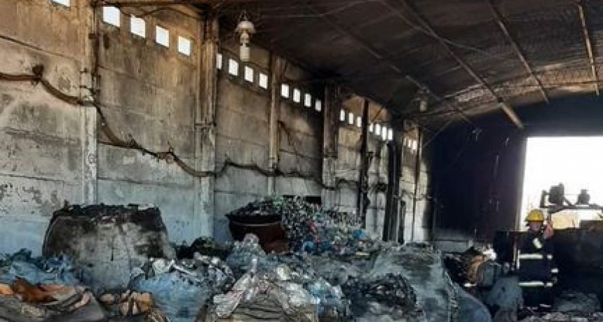 Oriente, Incendio en la Planta de reciclado