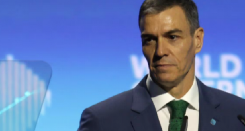 Espa&ntilde;a prohibir&aacute; el acceso a las redes sociales a los menores de 16 a&ntilde;os