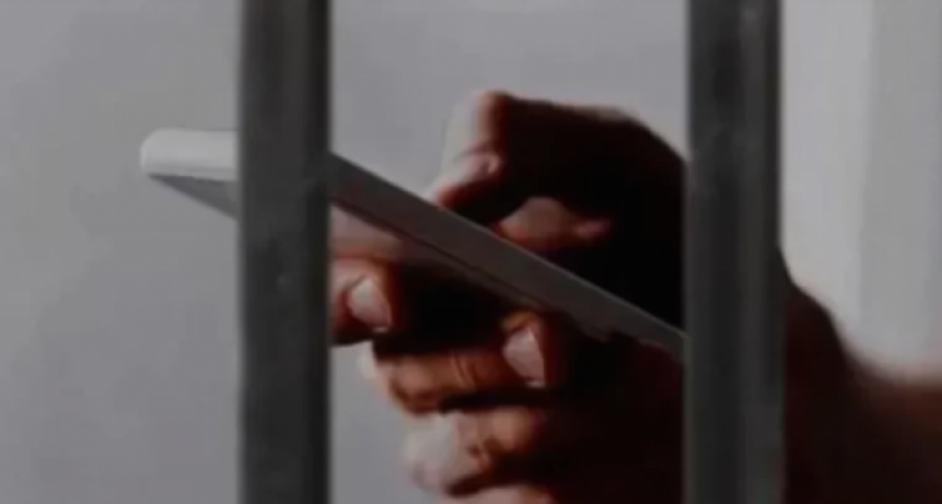 El massismo tambi&eacute;n present&oacute; una ley para prohibir los celulares en las c&aacute;rceles bonaerenses