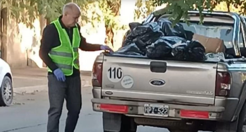 Uset y sus funcionarios salieron a recolectar residuos: “Estamos hartos de la extorsión sindical”