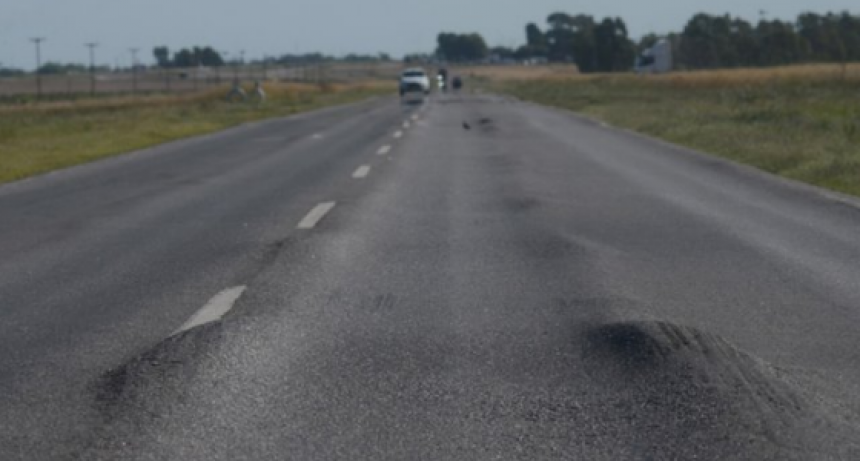 Bacheo, pavimentación y obras para rutas provinciales de la zona