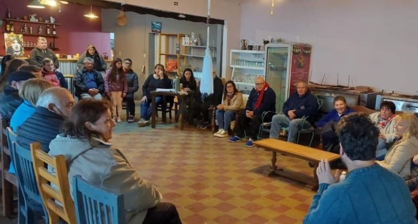 La Junta Vecinal de Marisol y el Intendente Chalde con funcionarios se reunieron para resolver temas a corto plazo