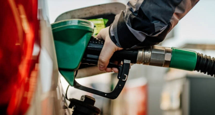 Vuelve a crecer la venta de combustible y pone fin a una prolongada racha negativa de 15 meses