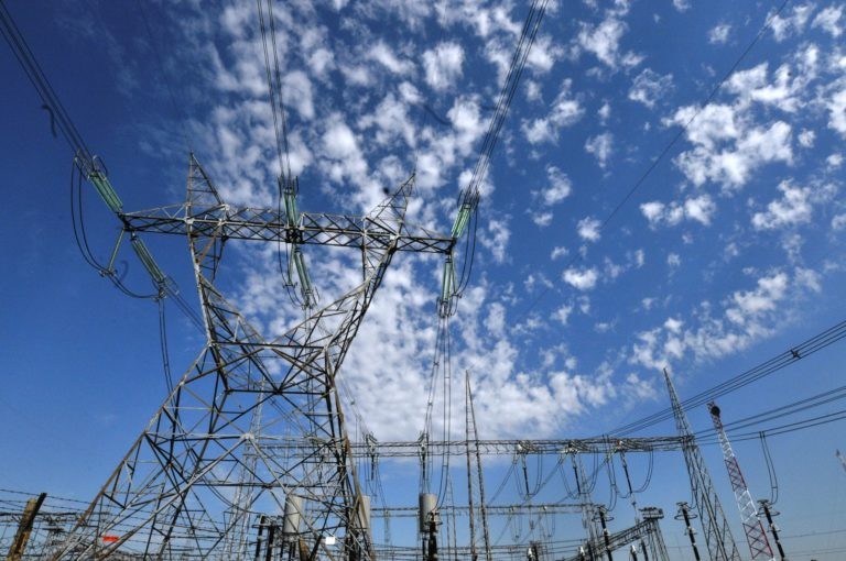 La Provincia confirmó que la tarifa de luz en el interior aumentará un 20%