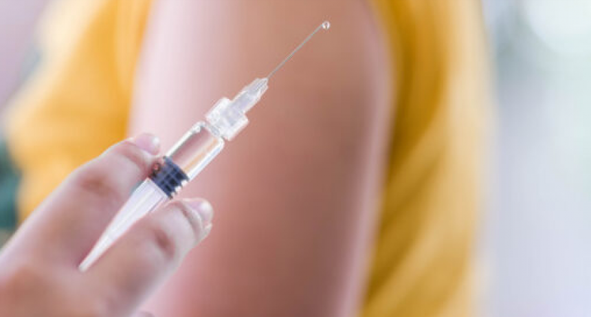 Niños de entre seis meses y dos años deben vacunarse contra la gripe