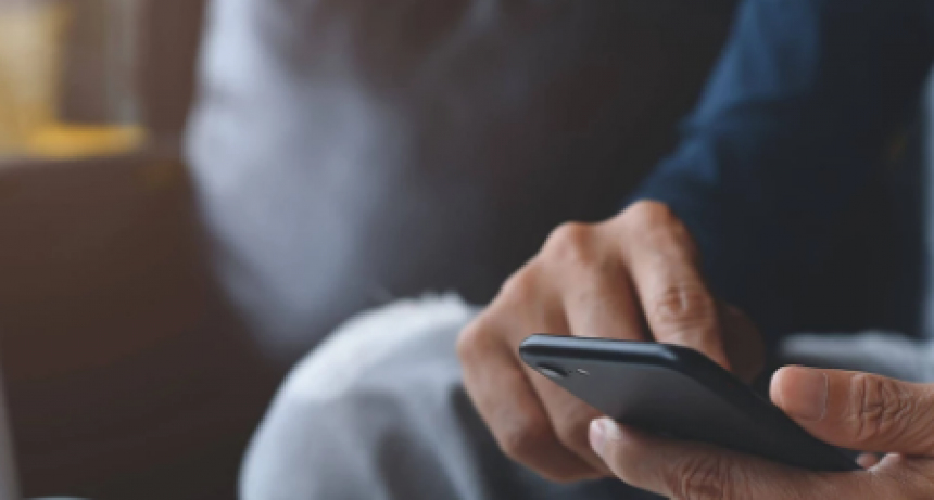 La Provincia limita el uso de los celulares de la administración pública