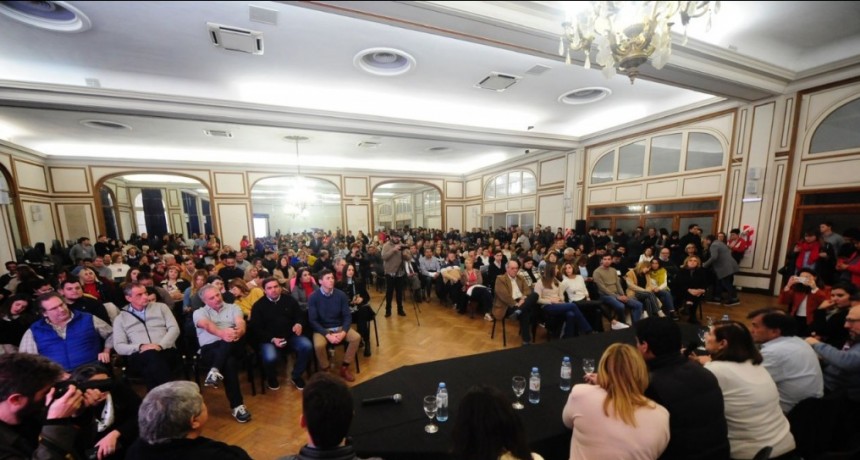 El radicalismo bonaerense sigue sumando musculatura 