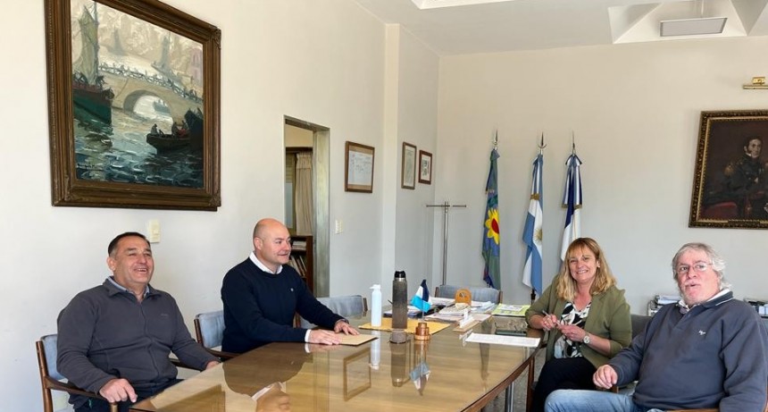 Raúl Reyes se reunió con el Sindicato de Trabajadores Municipales