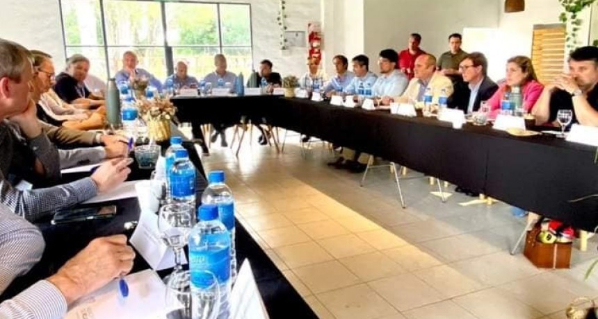 Juan Carlos Chalde participó del Foro de intendentes Radicales