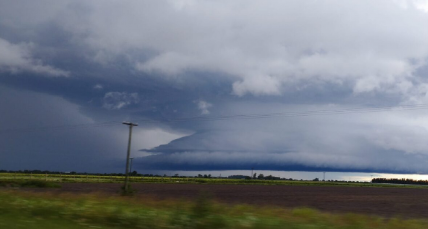 El SMN emitió Alerta Naranja por tormentas severas para parte de la Provincia: cuáles son los municipios alcanzados