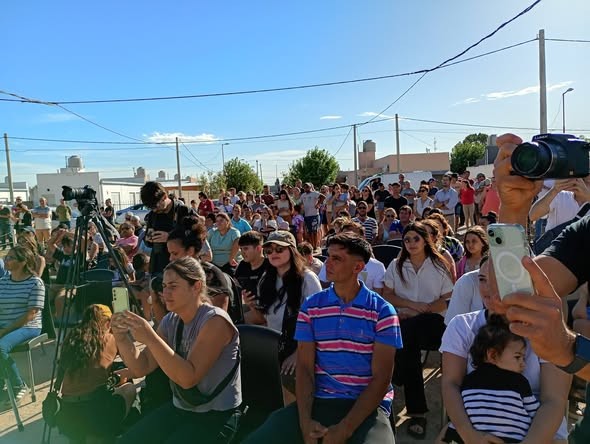 Fueron entregadas 46 viviendas en el distrito