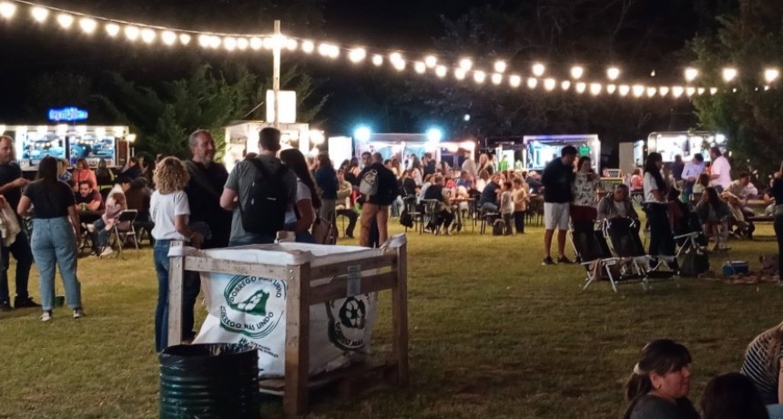 Dorrego festeja: colmado vivero en una noche de s&aacute;bado