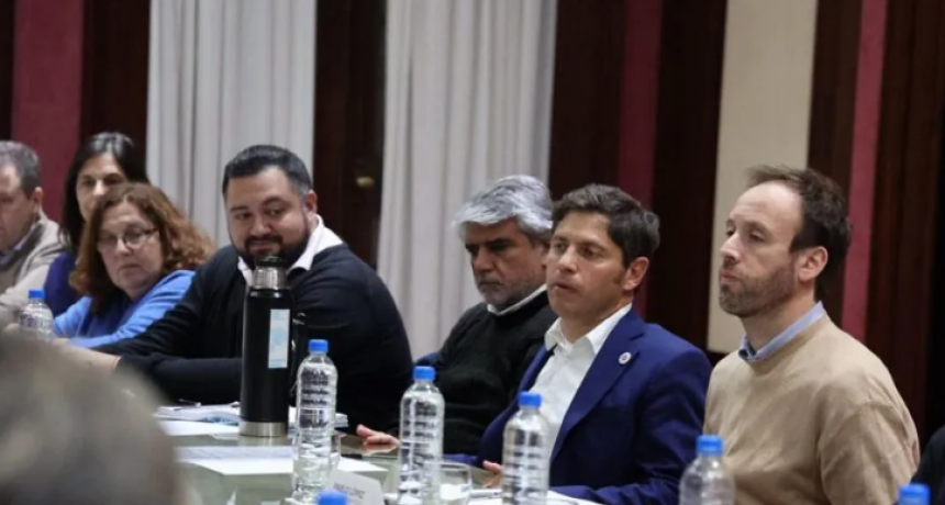 Docentes bonaerenses reclaman a Kicillof la reapertura de paritarias